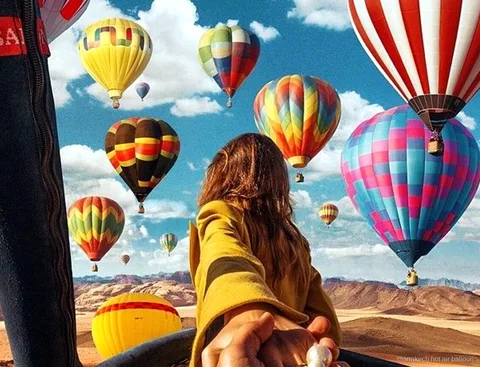 Vol en montgolfière au lever du soleil avant la journée au désert d'Agafay